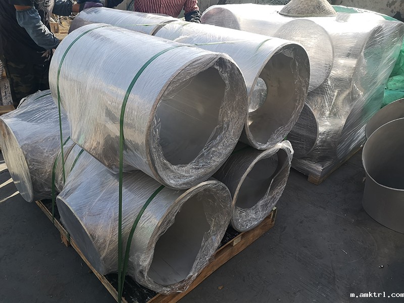 不锈钢三通发货